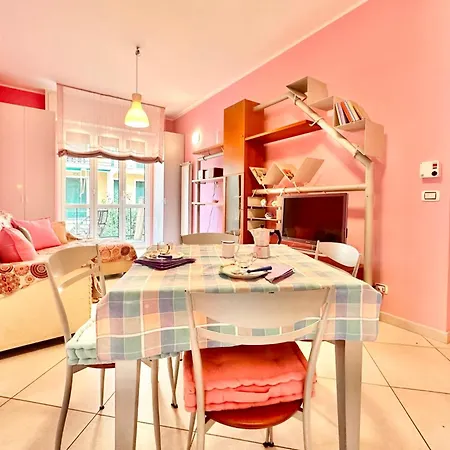 Hostdomus - Pink House