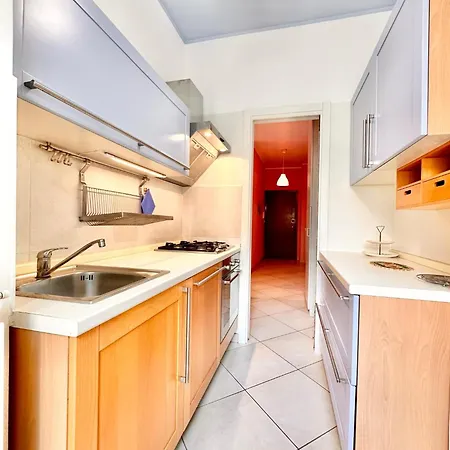 Apartment Hostdomus - Pink House